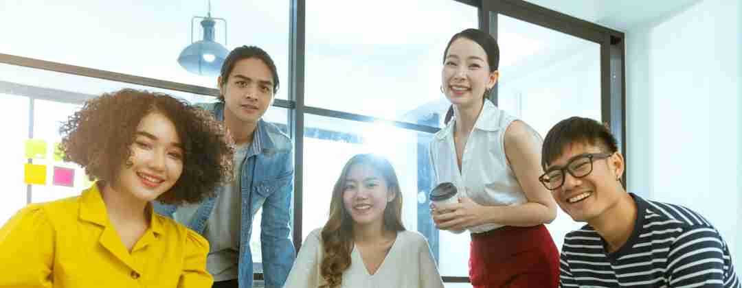 与全球最佳雇主  糖果派对光电<br>
一起探索未来职涯可能