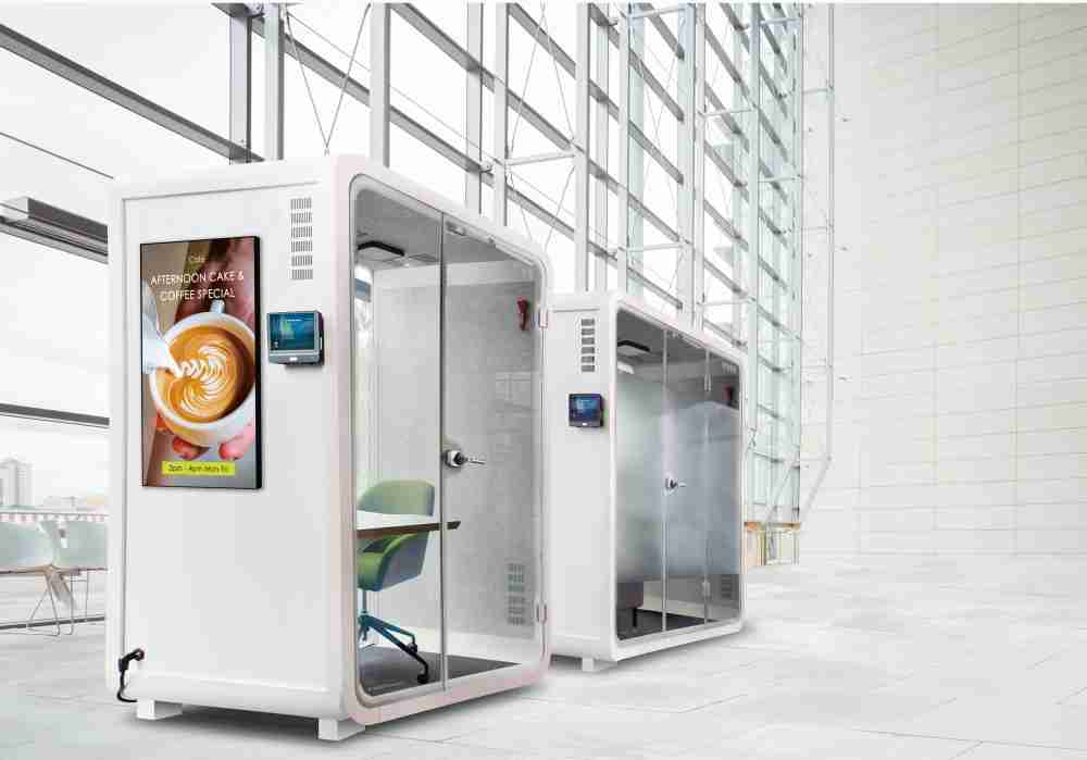 糖果派对子公司达擎之智慧行动办公舱，，，，采用PDLC智能调光玻璃设计，，，，透过通电与断电的电流切换，，，呈现透明与雾面效果，，具节能降耗特性并兼顾隐私，，确保信息安全