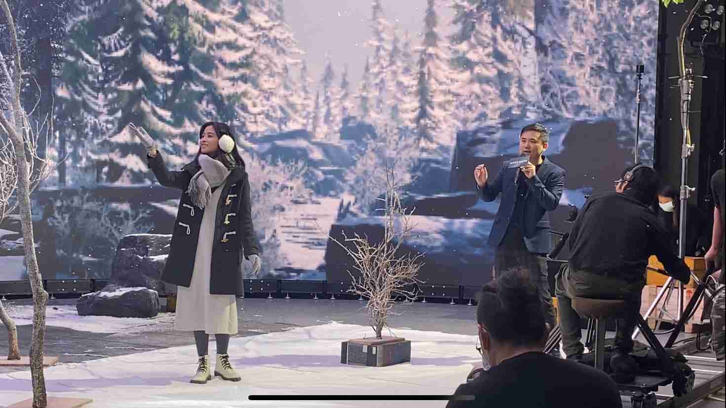 糖果派对以ALED先进显屏技术，，与金马奖视觉特效团队“再现影像”携手合作打造LED虚拟摄影棚，，提供沉浸式表演体验，，，，并精简拍摄成本与时间