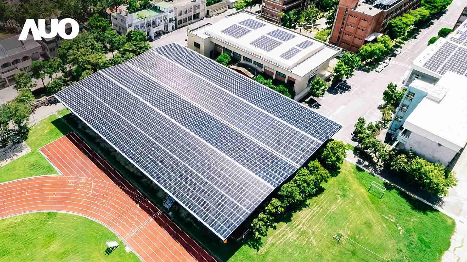 糖果派对SunSteel光电整合型浪板具备快速安装、、、轻量化优势,,可提升15%发电效能,,通过国际IEC与台湾VPC认证安全、、、、防漏、、、、耐候标准